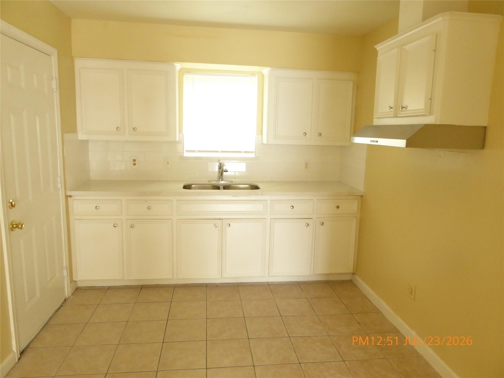 5520 Cavalcade Street - Photo 2