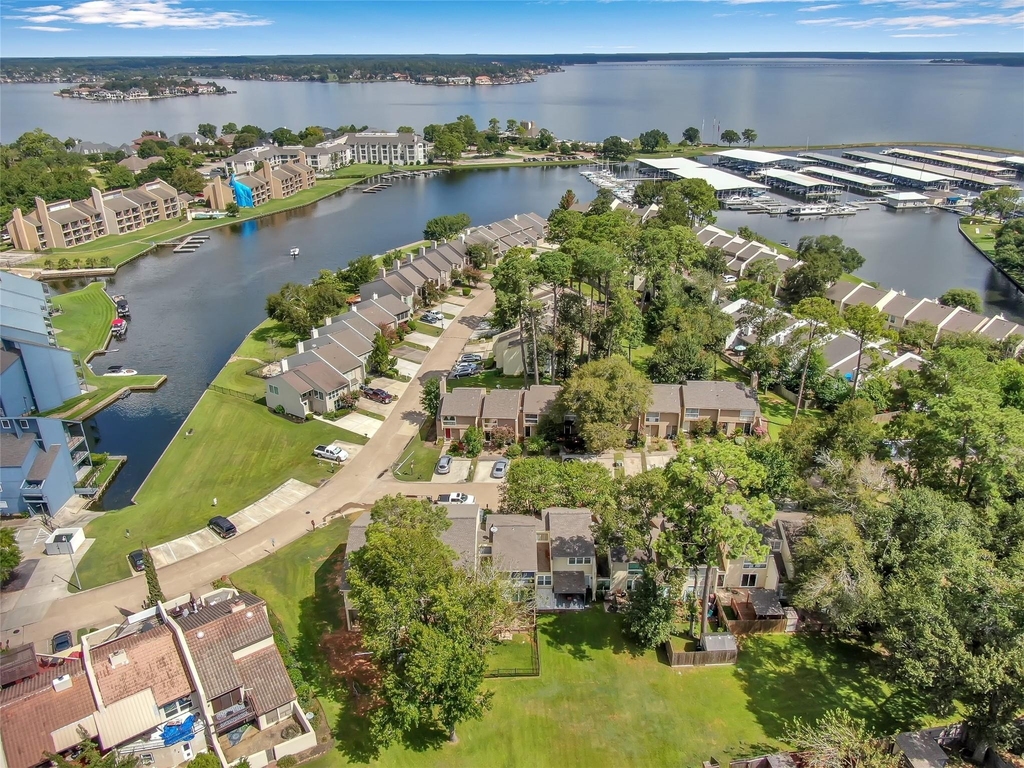 12247 Trail Hollow Drive - Photo 40