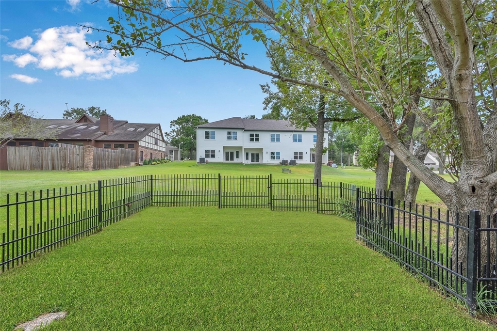 12247 Trail Hollow Drive - Photo 34