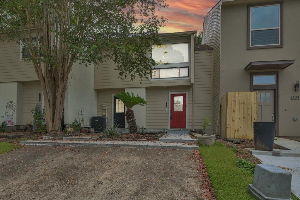 12247 Trail Hollow Drive - Photo 0