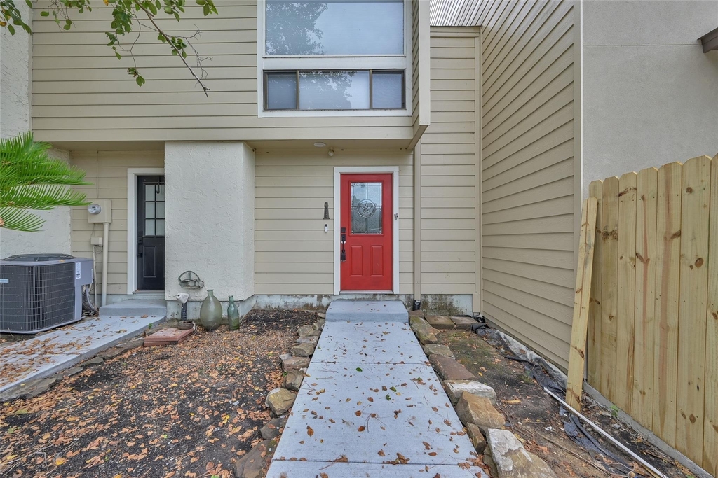 12247 Trail Hollow Drive - Photo 3