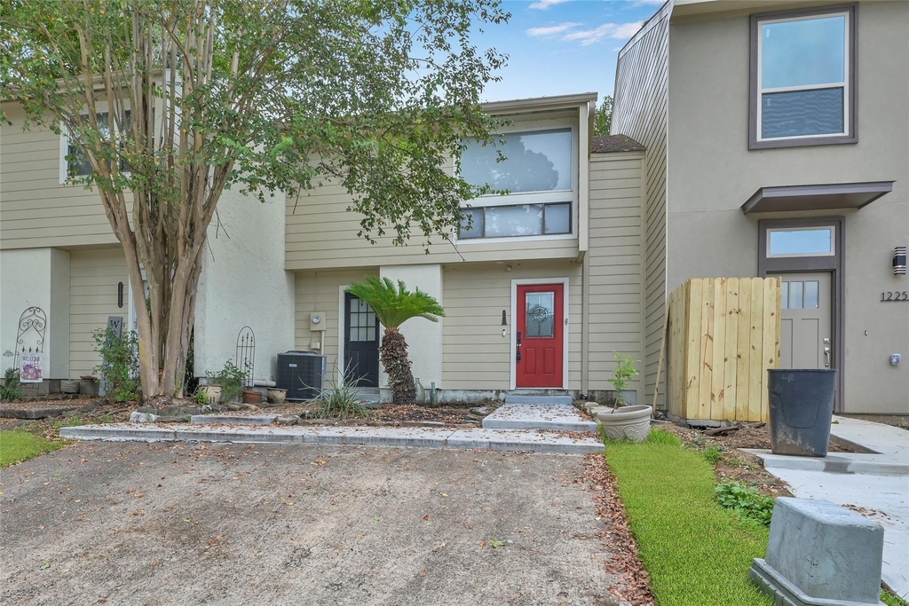 12247 Trail Hollow Drive - Photo 1