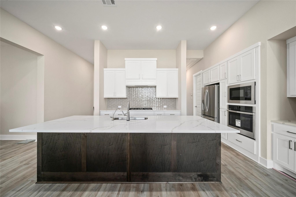 5914 Emerald Ranch Lane - Photo 4