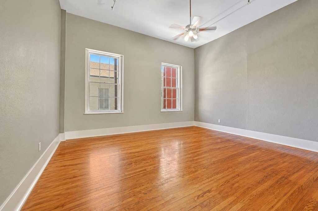 2119 Strand St - Photo 8