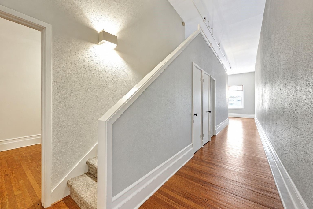 2119 Strand St - Photo 1