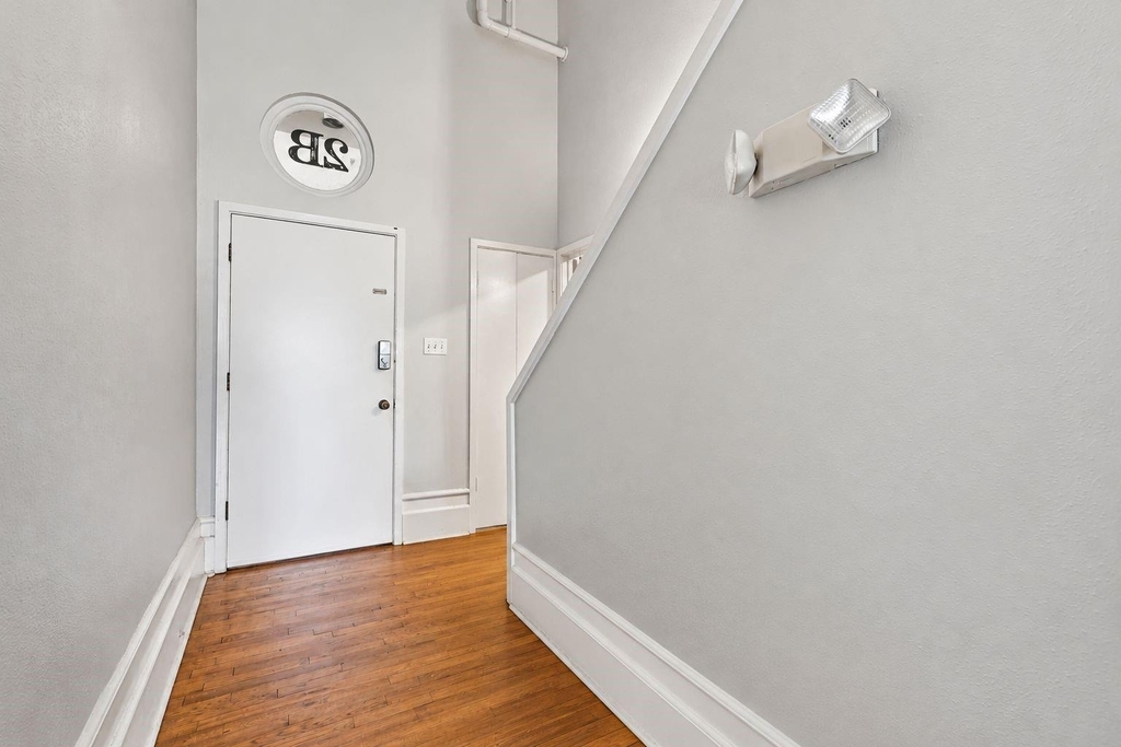 2119 Strand St - Photo 2