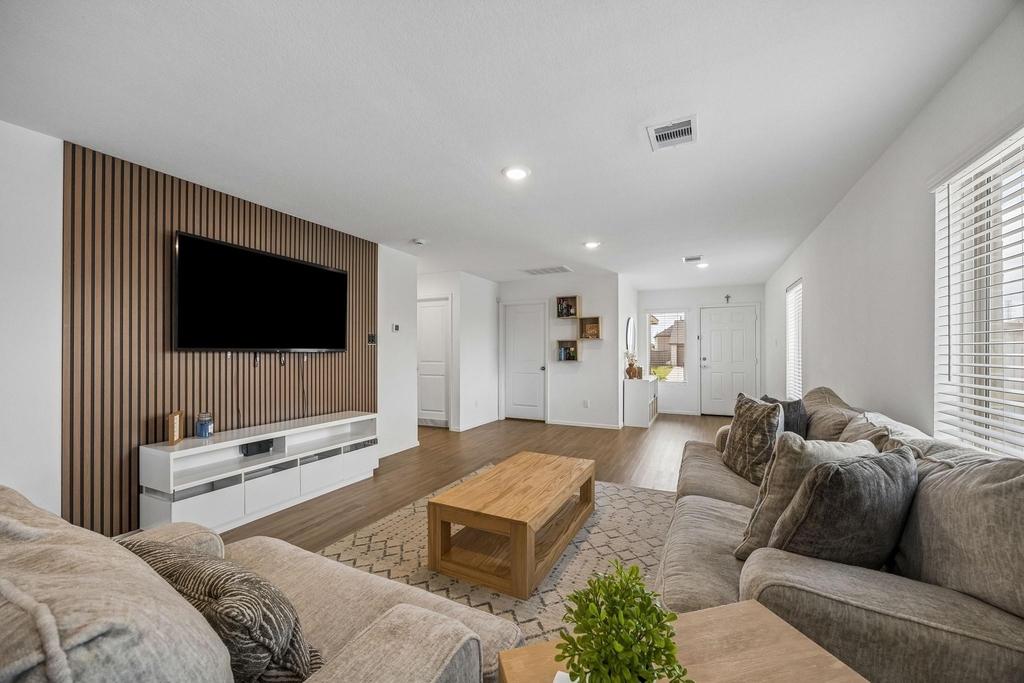26810 Cenzontle Dr - Photo 4