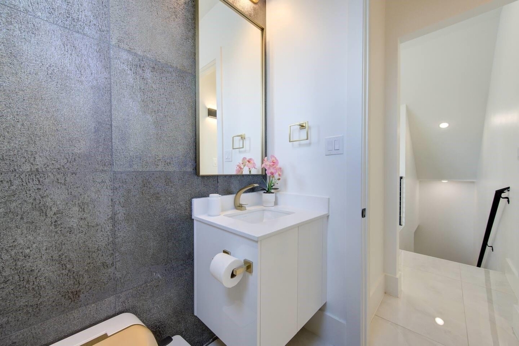 5702 Fairdale Ln - Photo 22