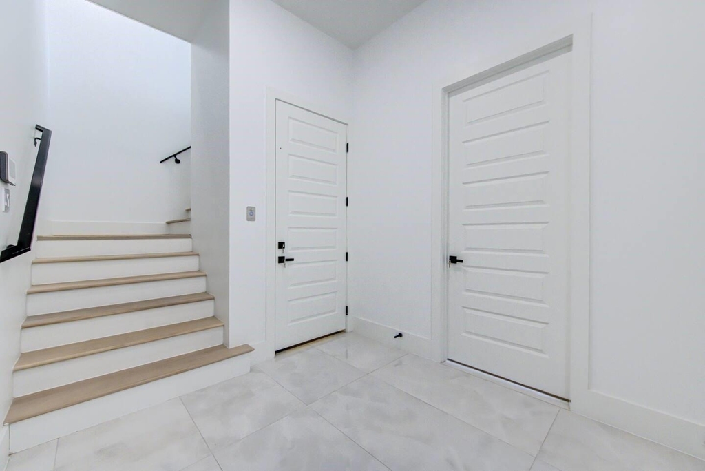 5702 Fairdale Ln - Photo 5