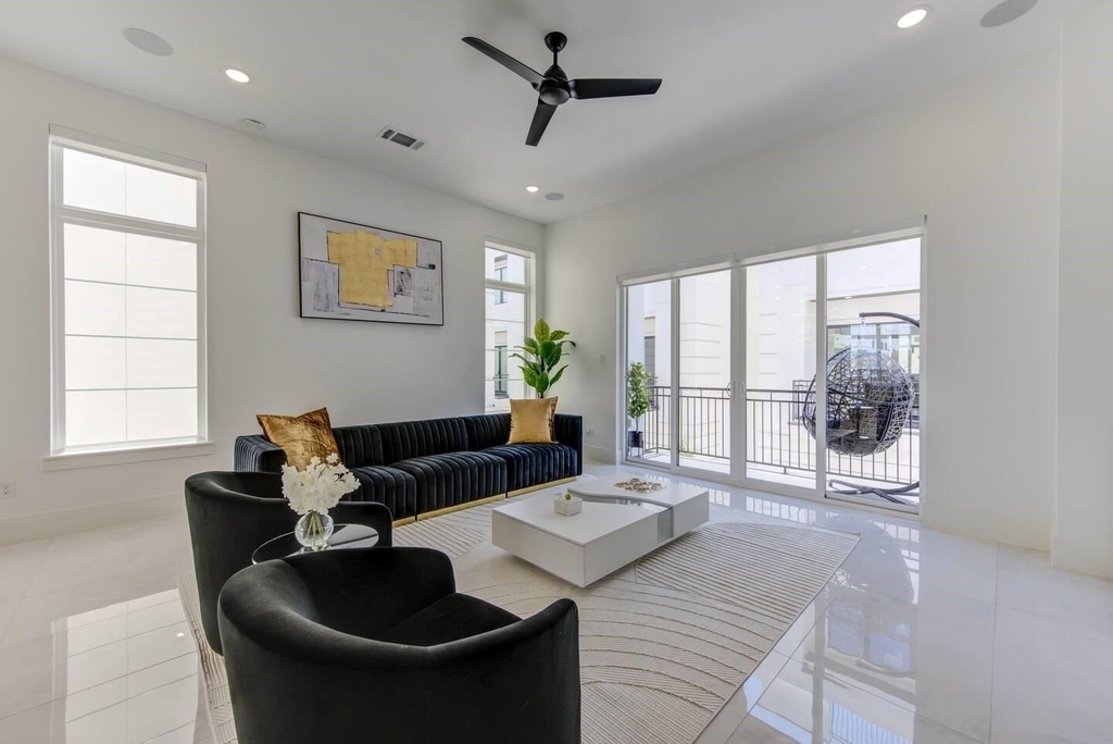 5702 Fairdale Ln - Photo 18