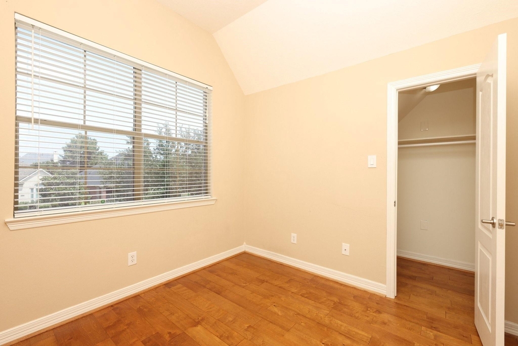 2814 Keagan Falls Drive - Photo 30