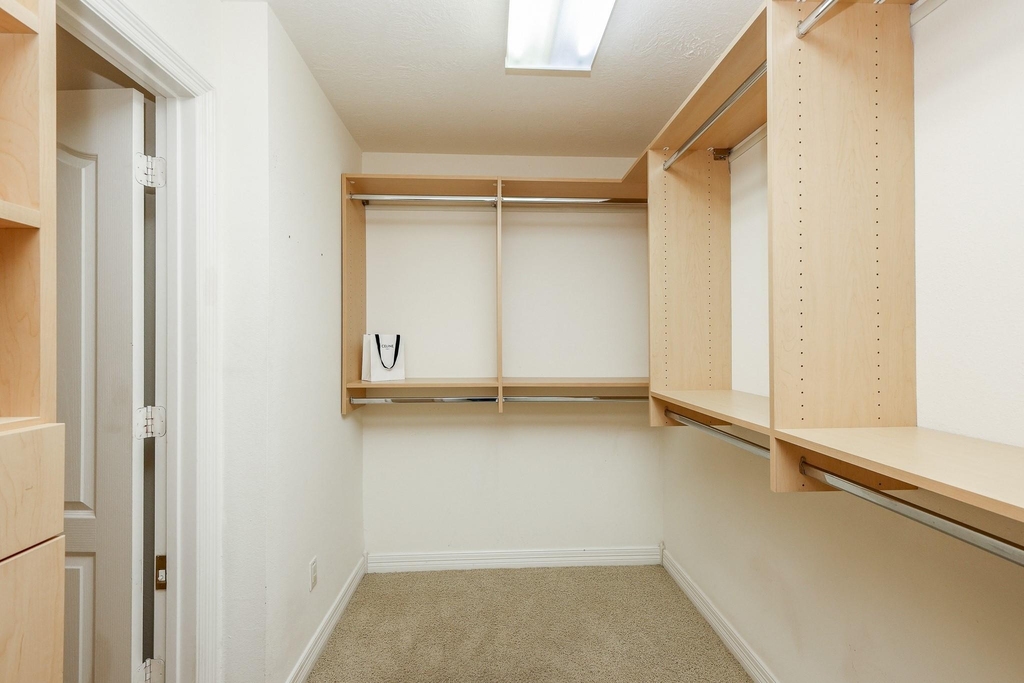 2814 Keagan Falls Drive - Photo 18