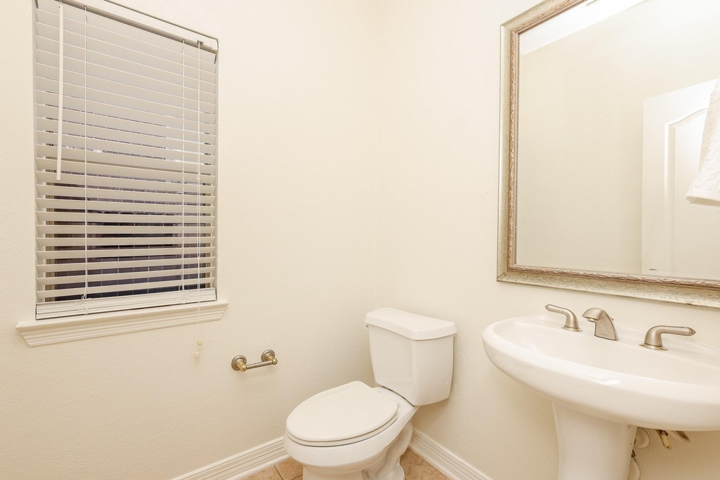 2814 Keagan Falls Drive - Photo 32