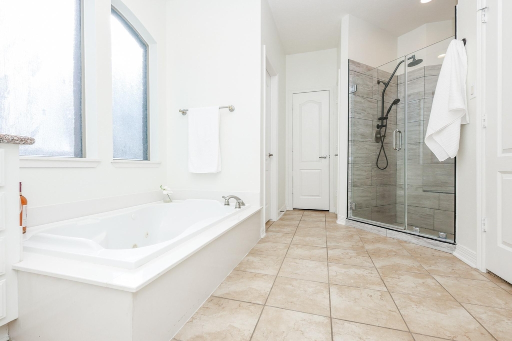 2814 Keagan Falls Drive - Photo 13