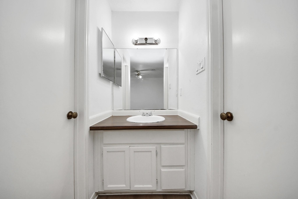 12500 Brookglade Circle - Photo 20