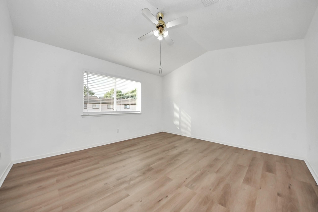 12500 Brookglade Circle - Photo 27
