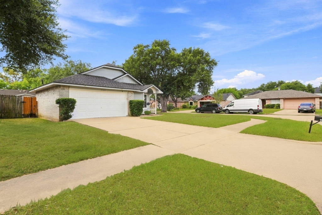 19459 Cypress Arbor Drive Drive - Photo 3