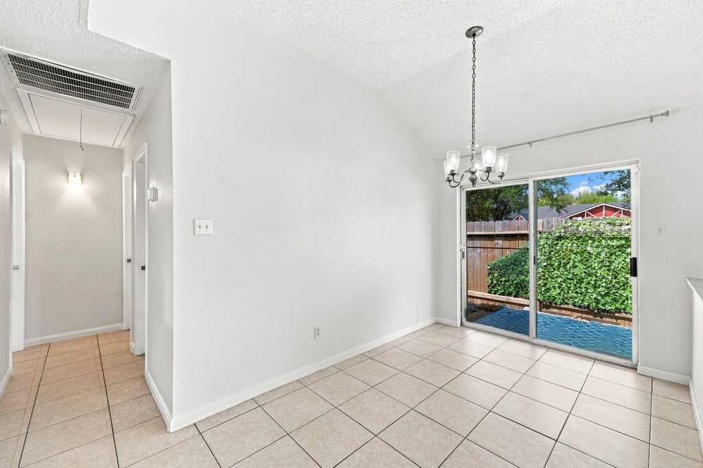 19459 Cypress Arbor Drive Drive - Photo 8