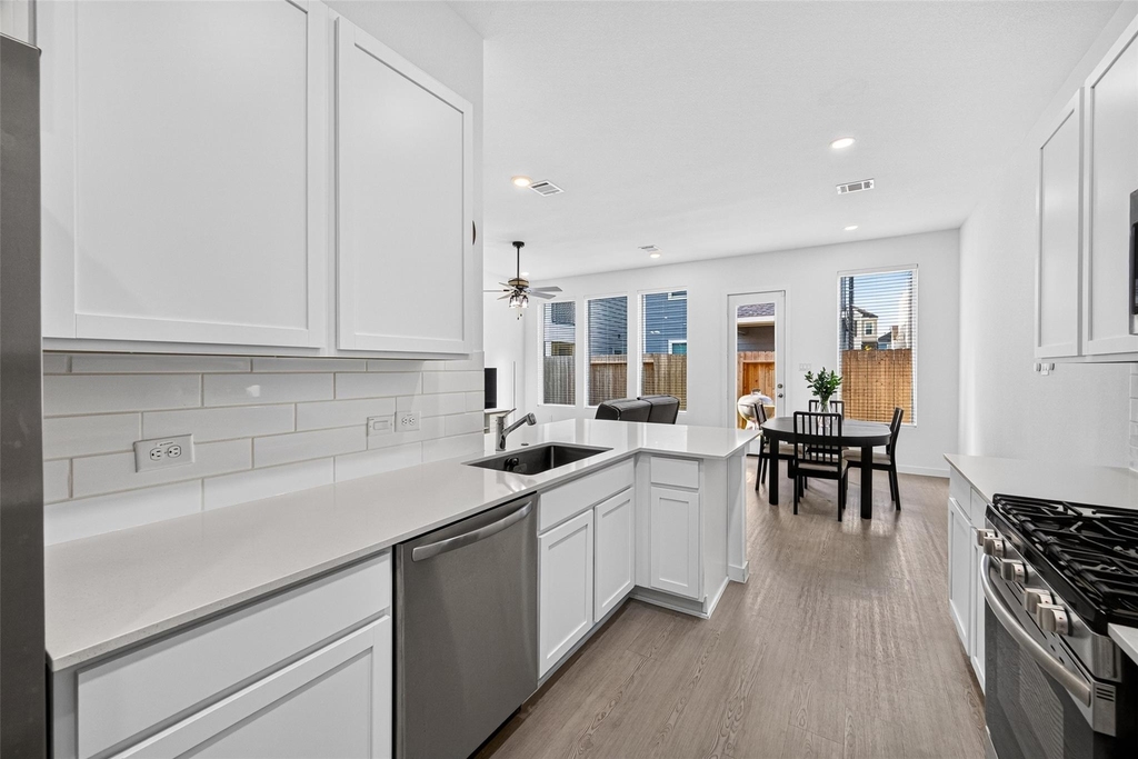 2206 Via Cami Lane - Photo 18