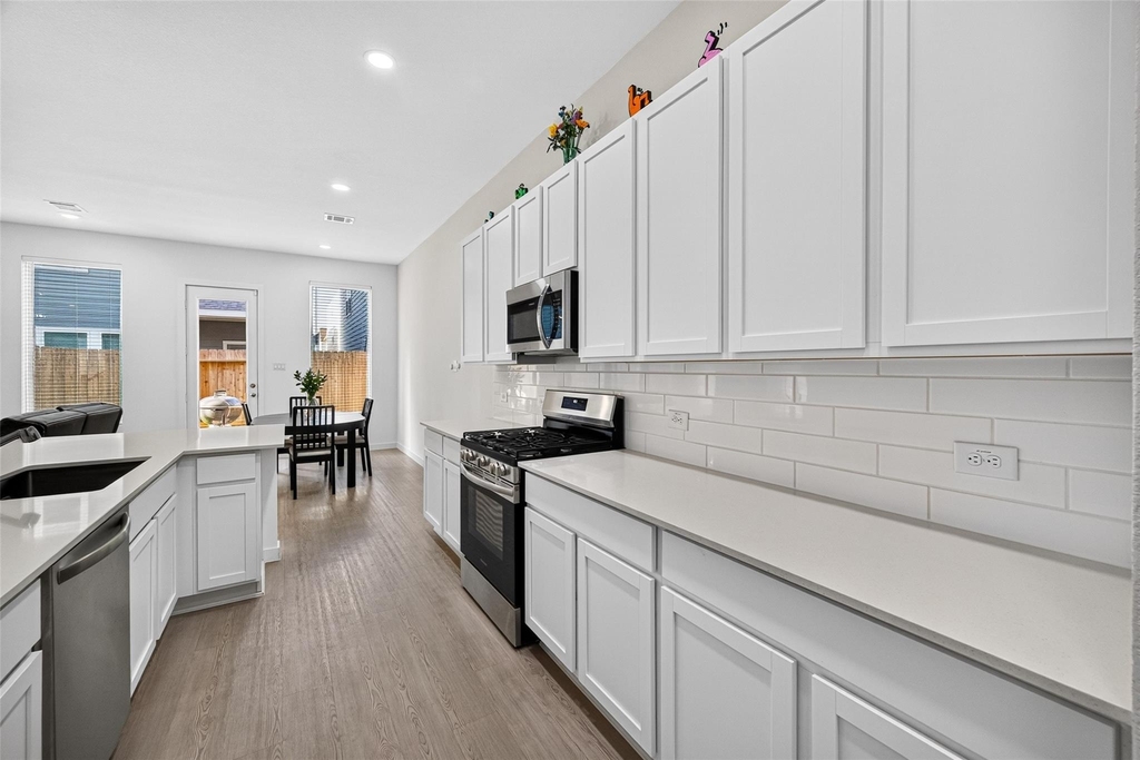 2206 Via Cami Lane - Photo 17