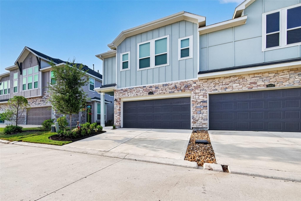 2206 Via Cami Lane - Photo 3