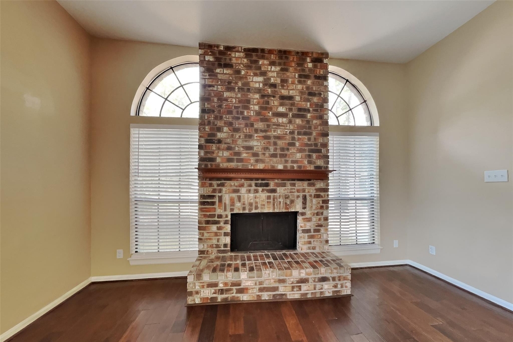 151 E Pathfinders Circle - Photo 4