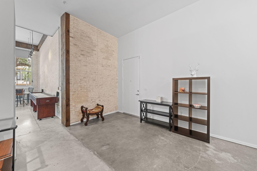 1312 Live Oak Street - Photo 2
