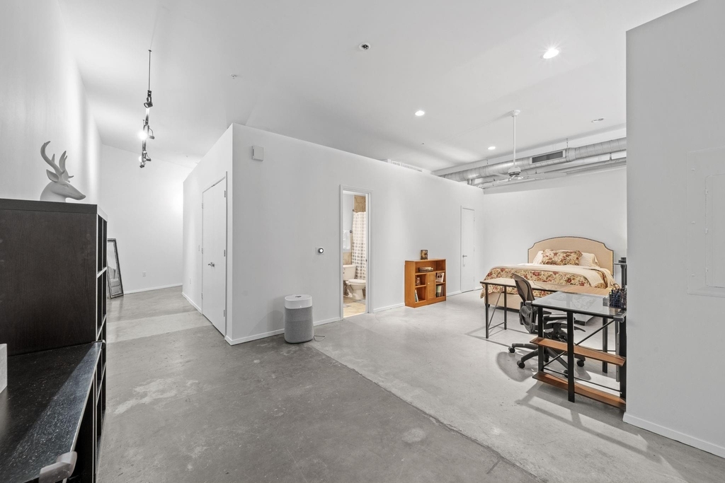 1312 Live Oak Street - Photo 7