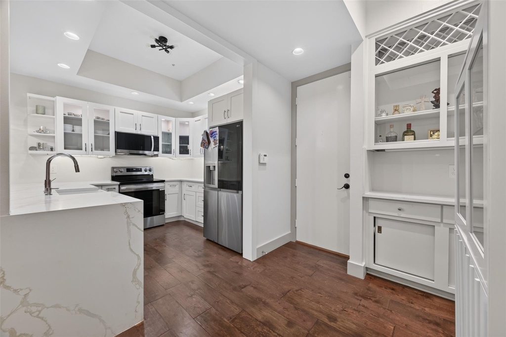 6000 Sugar Hill Drive - Photo 11