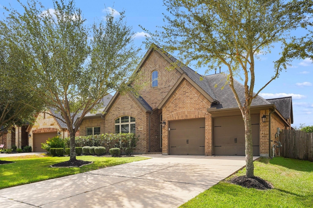 29203 Erica Lee Court - Photo 0