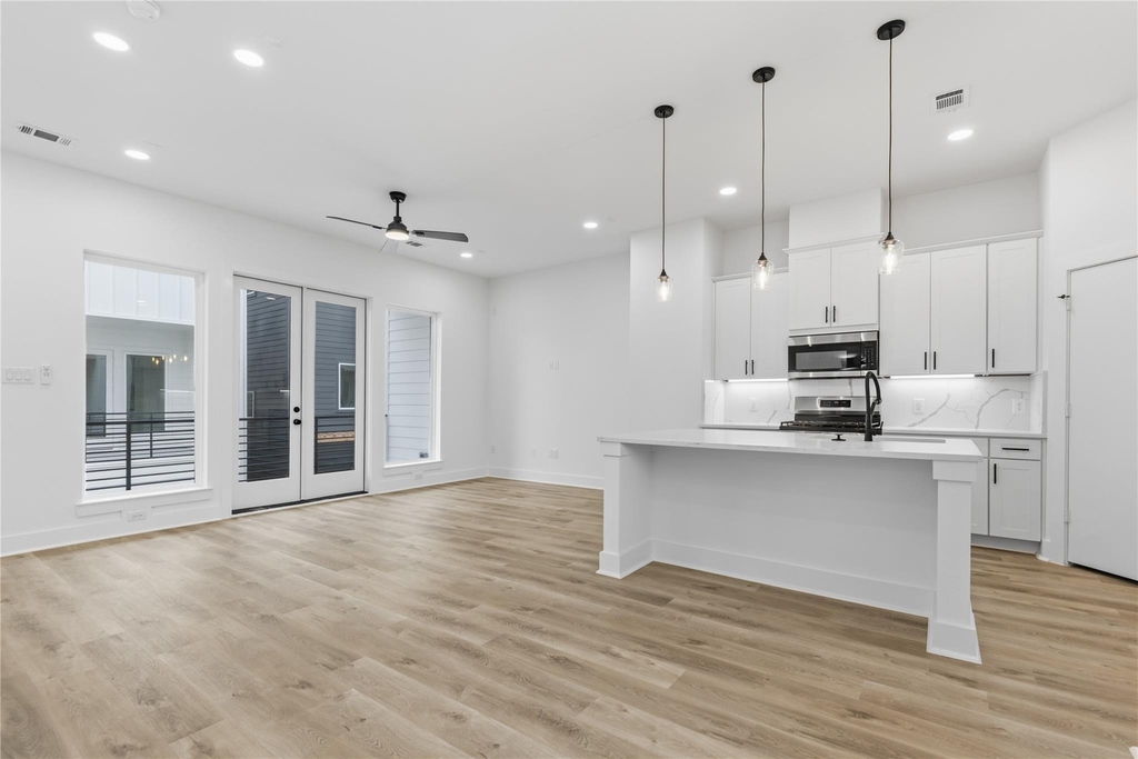 812 Elkhart Street - Photo 12