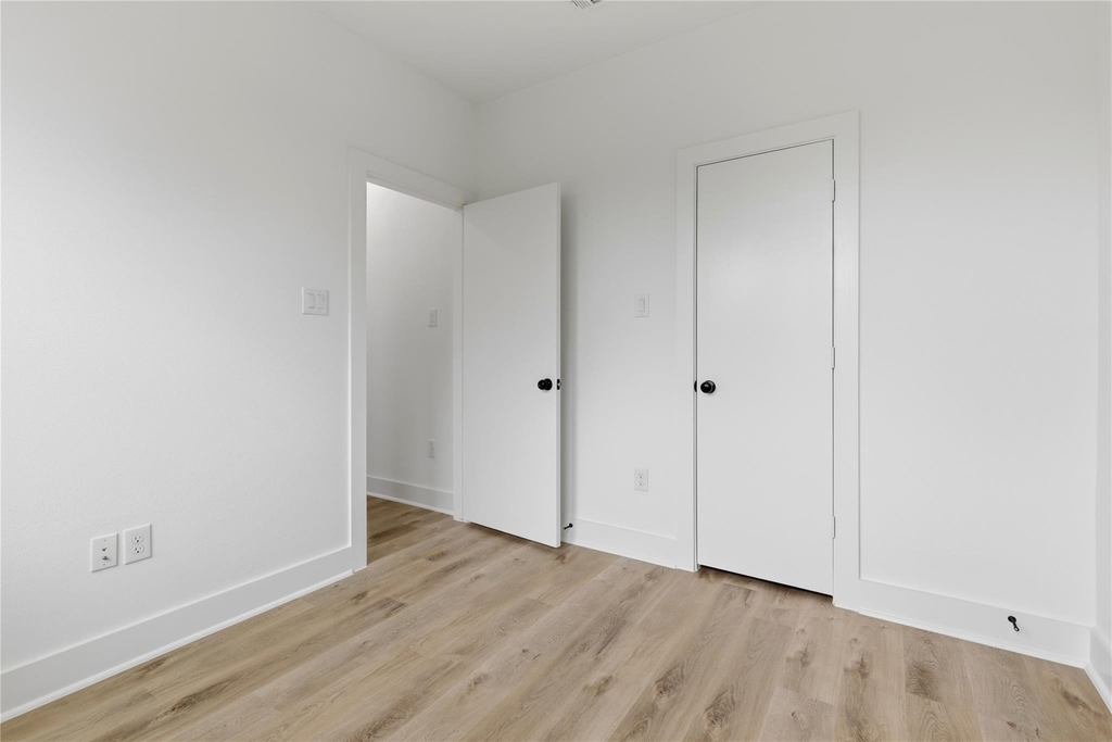 812 Elkhart Street - Photo 24