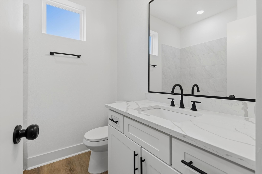 812 Elkhart Street - Photo 22