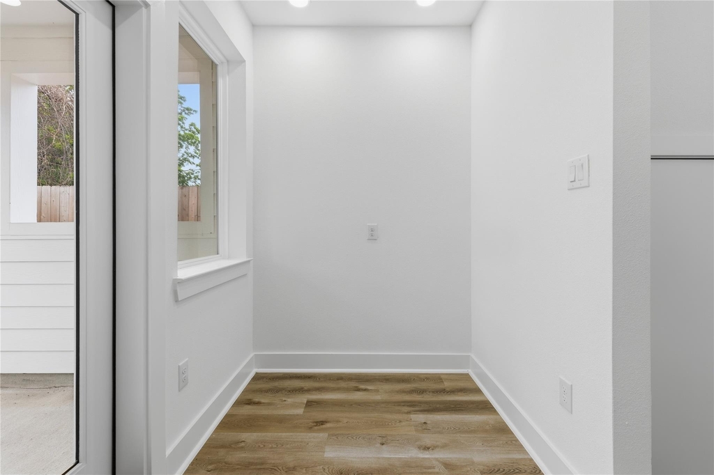 812 Elkhart Street - Photo 25