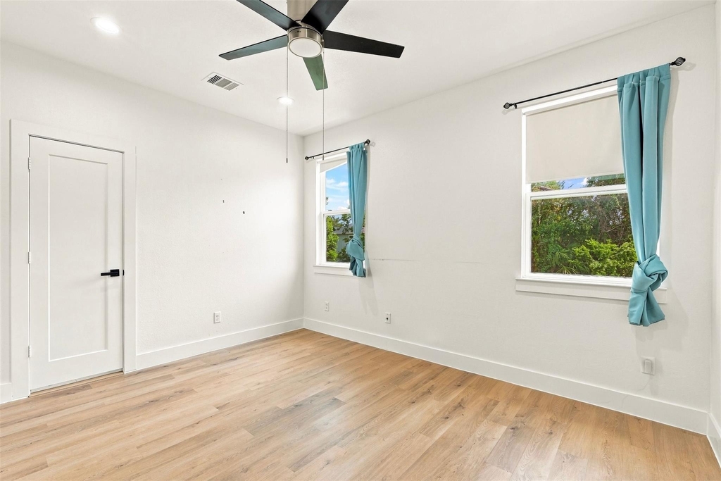 4217 Hare Street - Photo 18