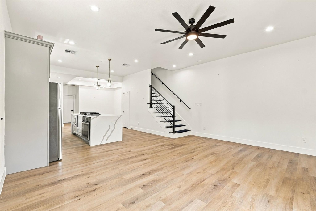 4217 Hare Street - Photo 10