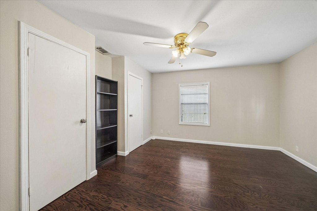 6621 Westview - Photo 10