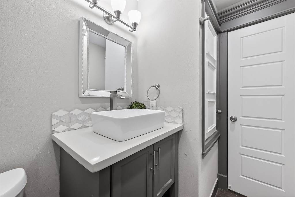 11280 Braes Forest Drive - Photo 11