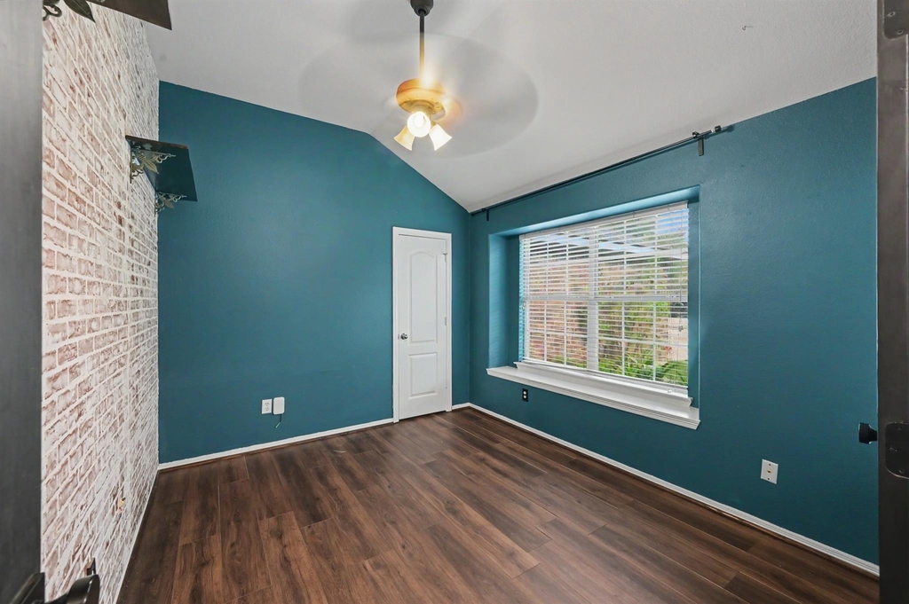 7023 Durango Creek Drive - Photo 5