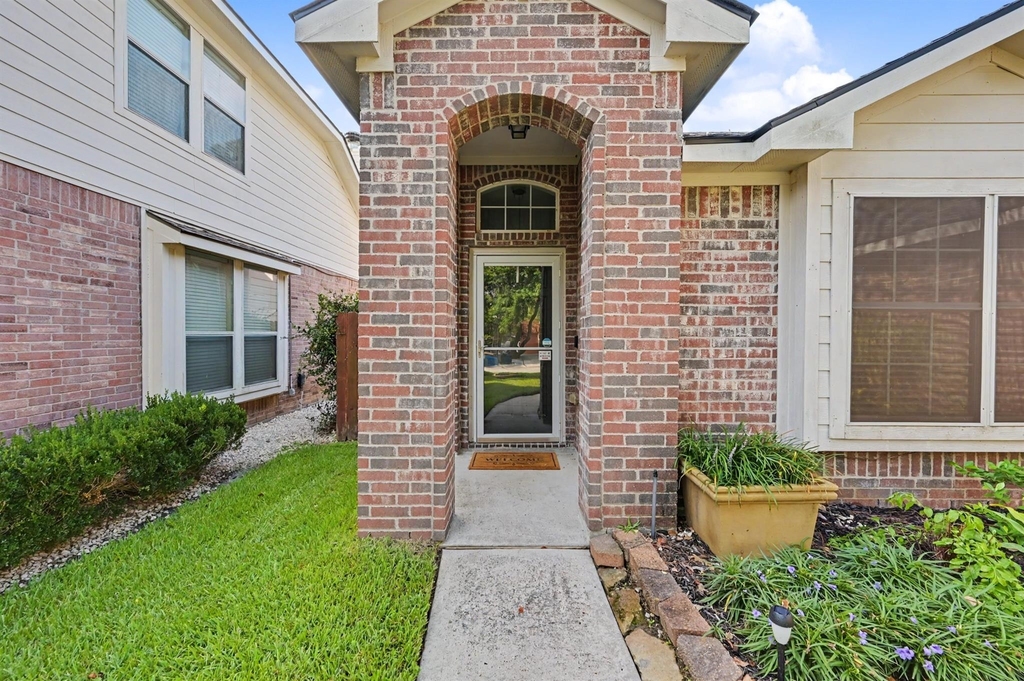 7023 Durango Creek Drive - Photo 2