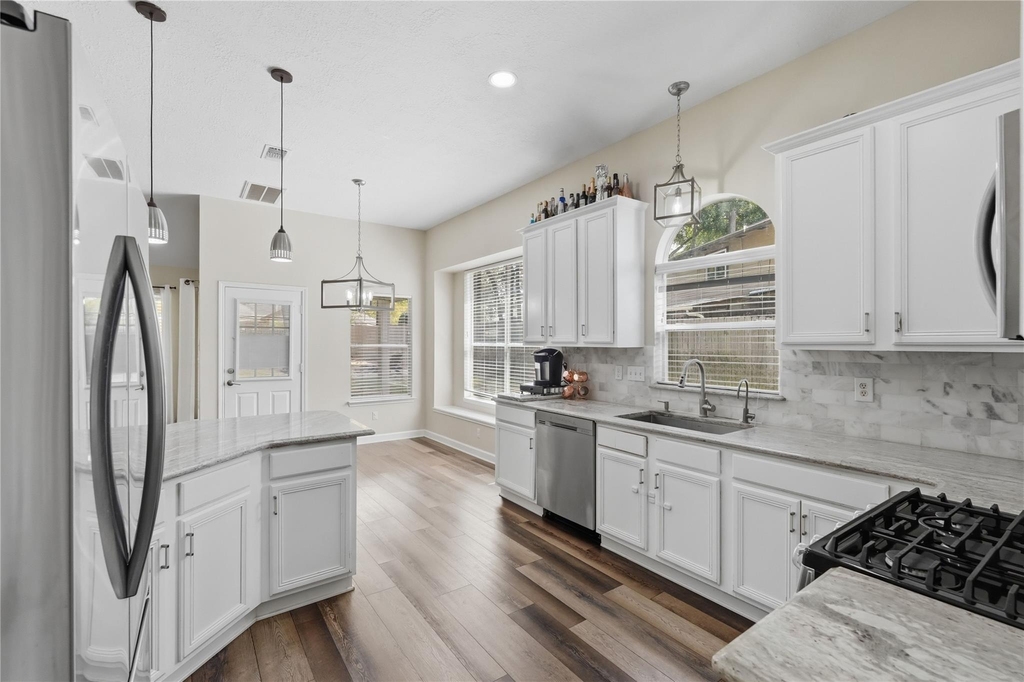 28826 Forest Hill Drive - Photo 15