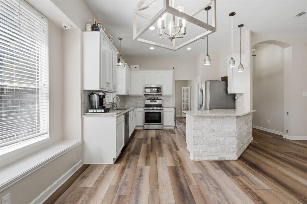 28826 Forest Hill Drive - Photo 11