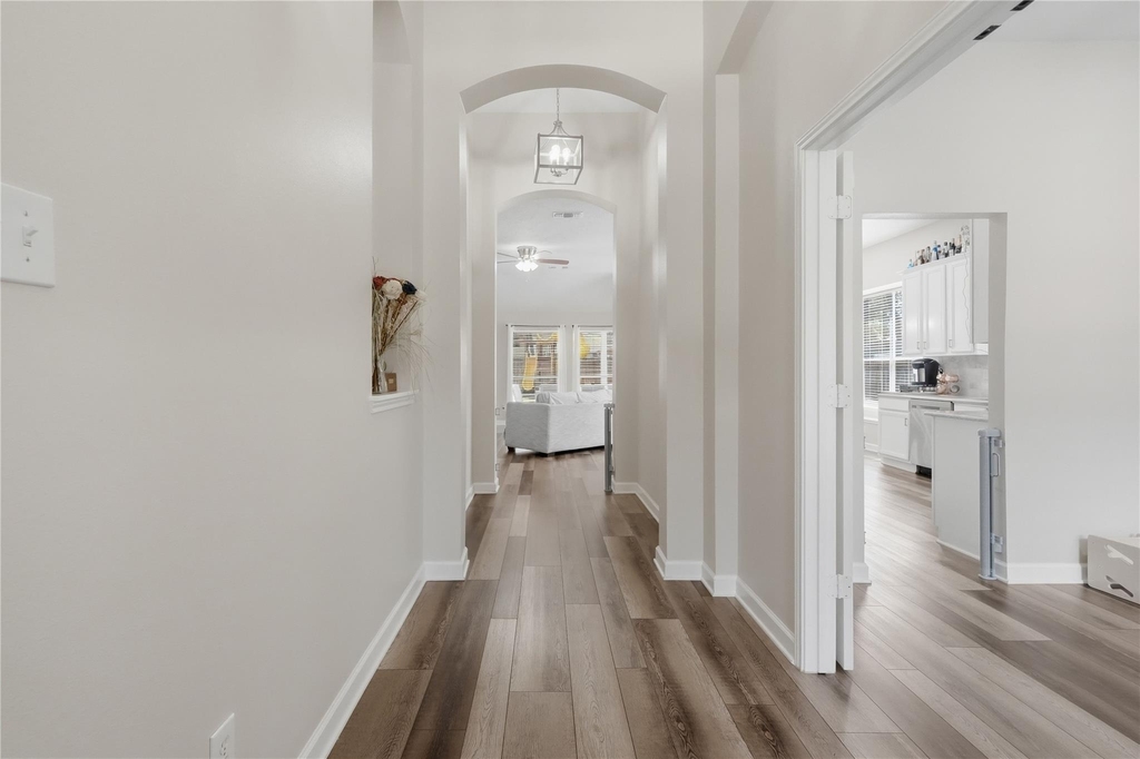 28826 Forest Hill Drive - Photo 3