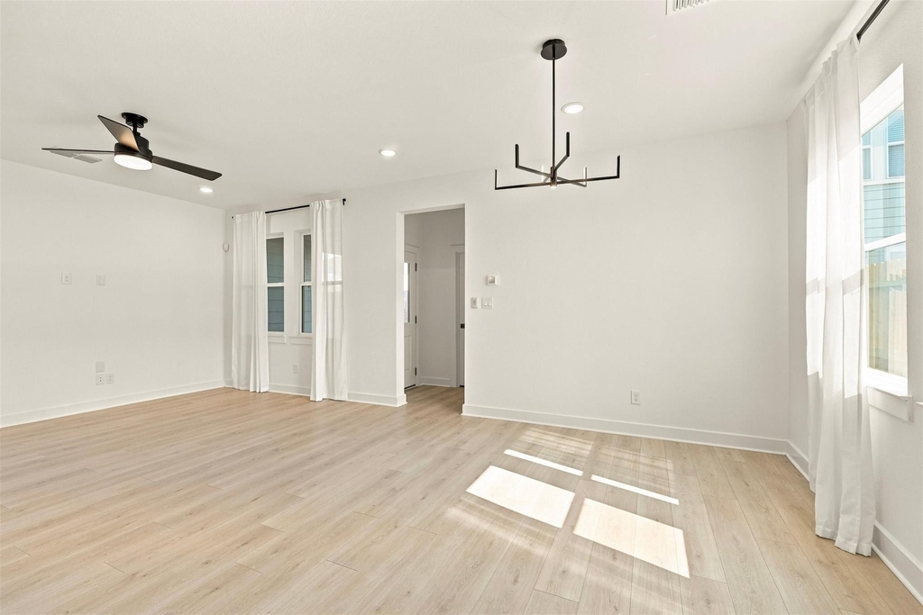 2305 Via Laura Lane - Photo 10