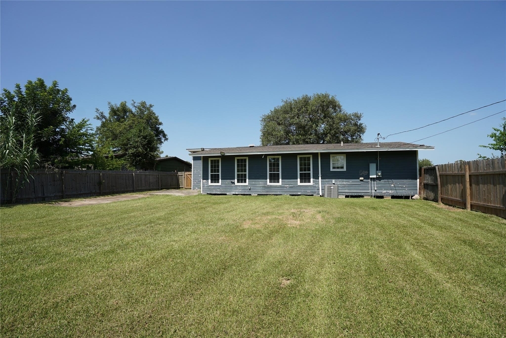 306 Center Way Street - Photo 17