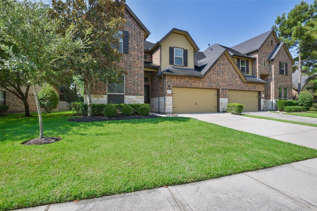 12218 Valley Lodge Parkway - Photo 2