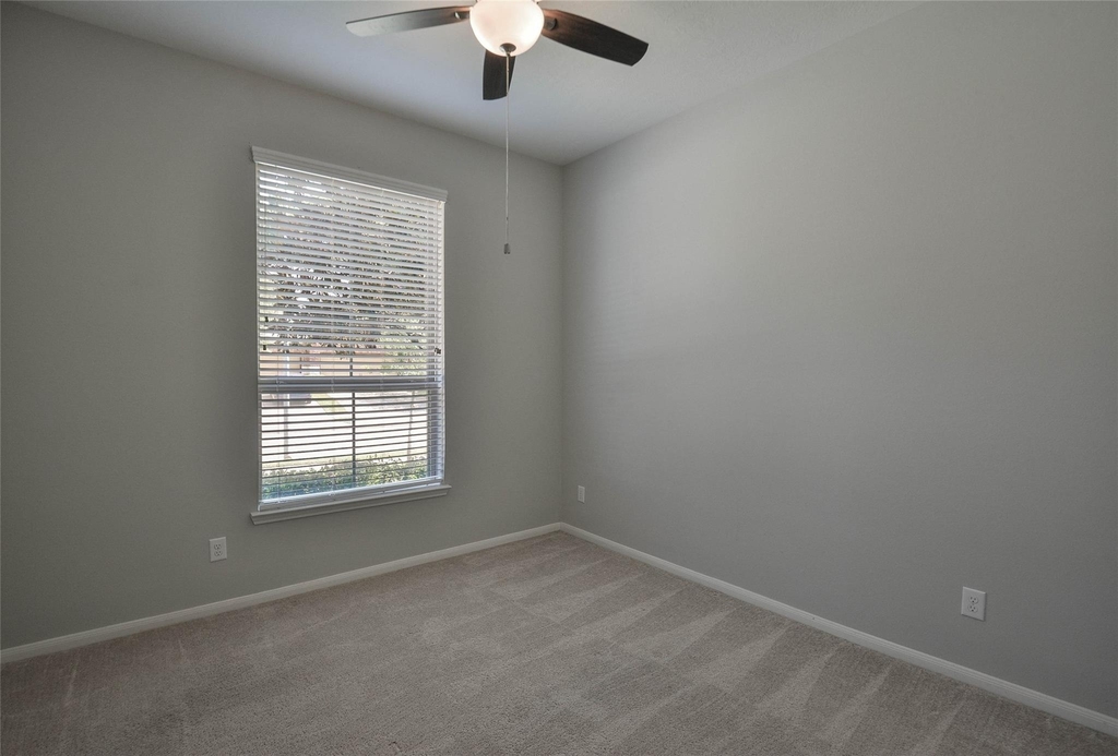12218 Valley Lodge Parkway - Photo 6