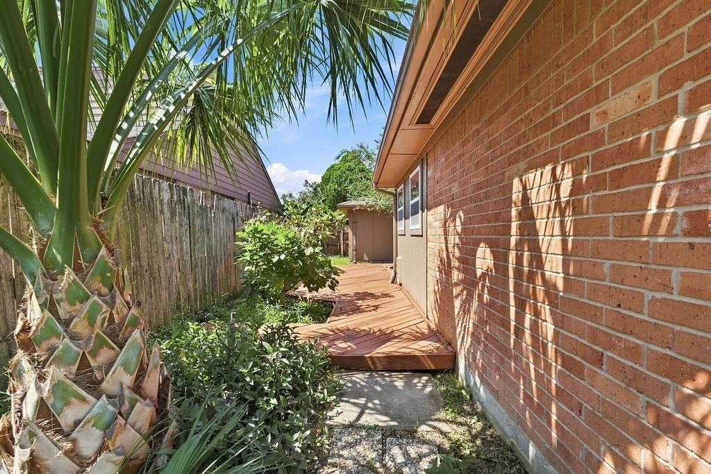 15706 Cavendish Drive - Photo 46