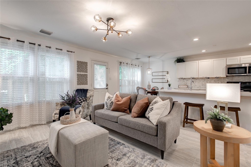 35 N Walden Elms Circle - Photo 7