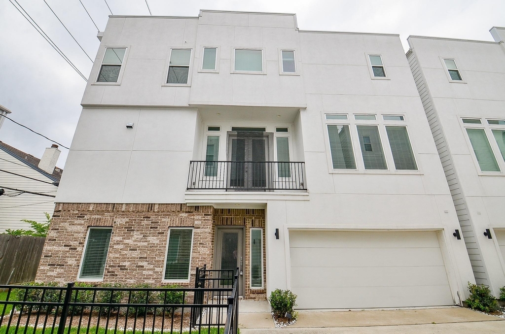 5903 Val Verde Street - Photo 0